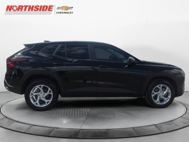 2026 Chevrolet Trax LS - Photo 9