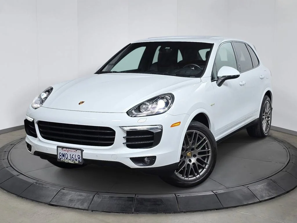 2017 Porsche Cayenne S E-Hybrid's photo