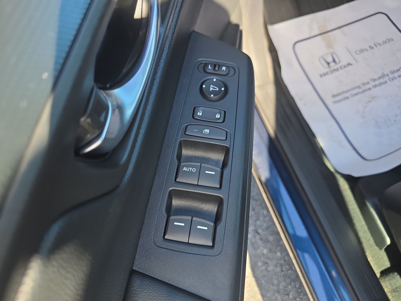 2024 Honda CR-V LX - Photo 14