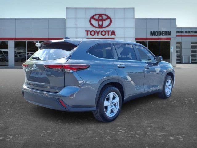 Certified Used 2025 Gray Toyota  image 6