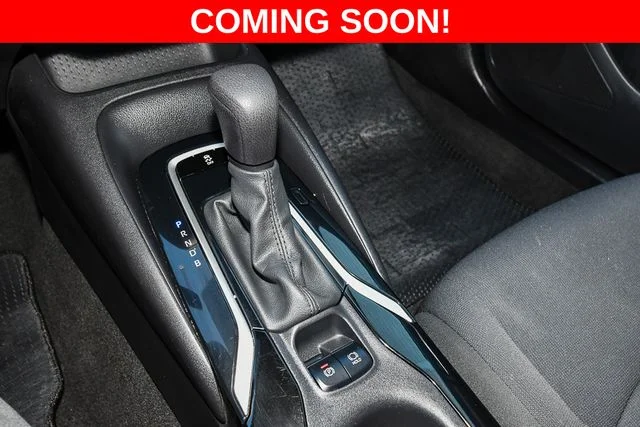 Used 2023  Toyota LE image 33