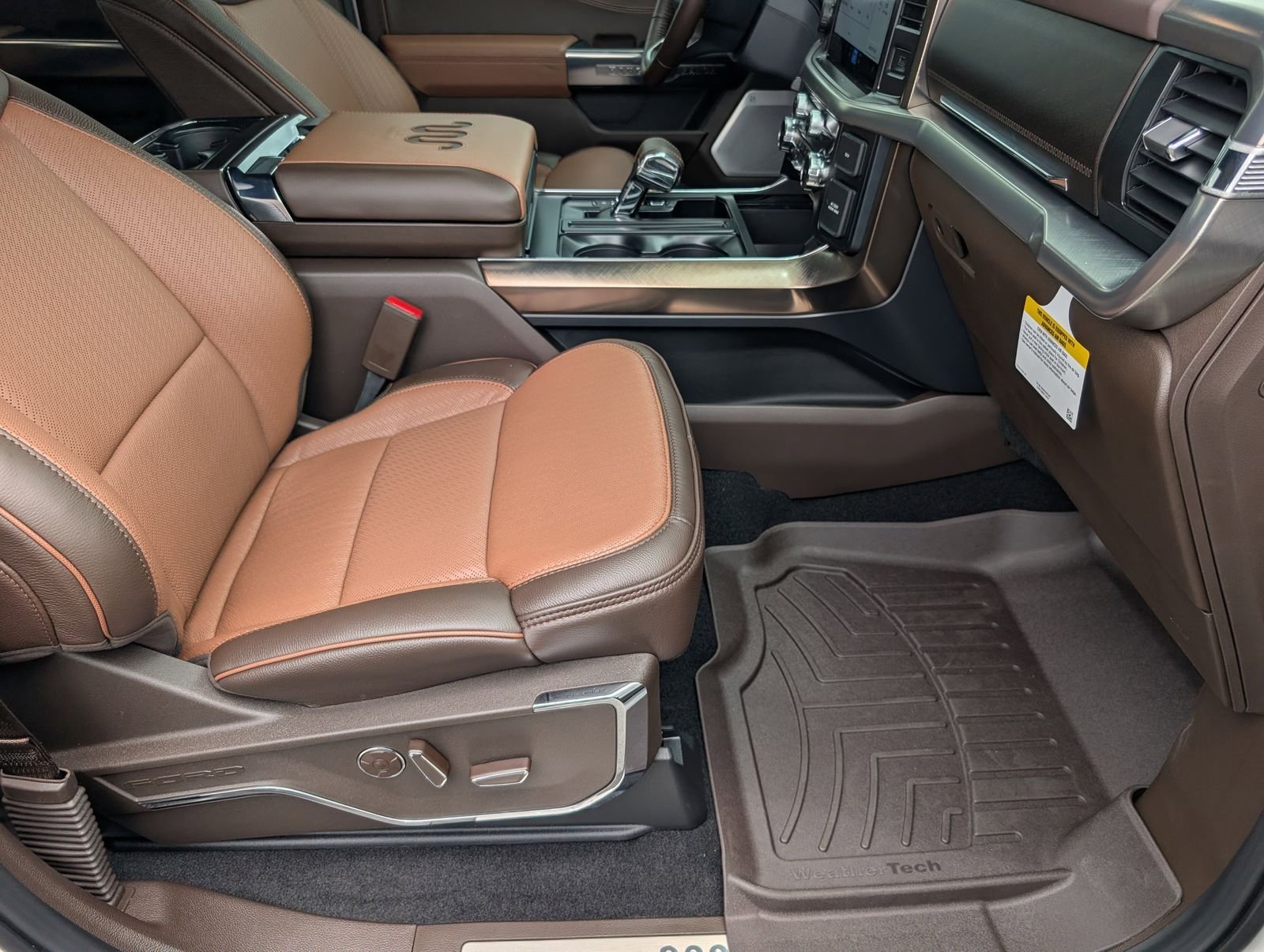 New 2026 Star White Metallic Tri-Coat Ford King Ranch image 33