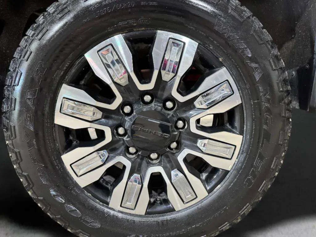 Certified Used 2024 Onyx Black GMC Denali image 36