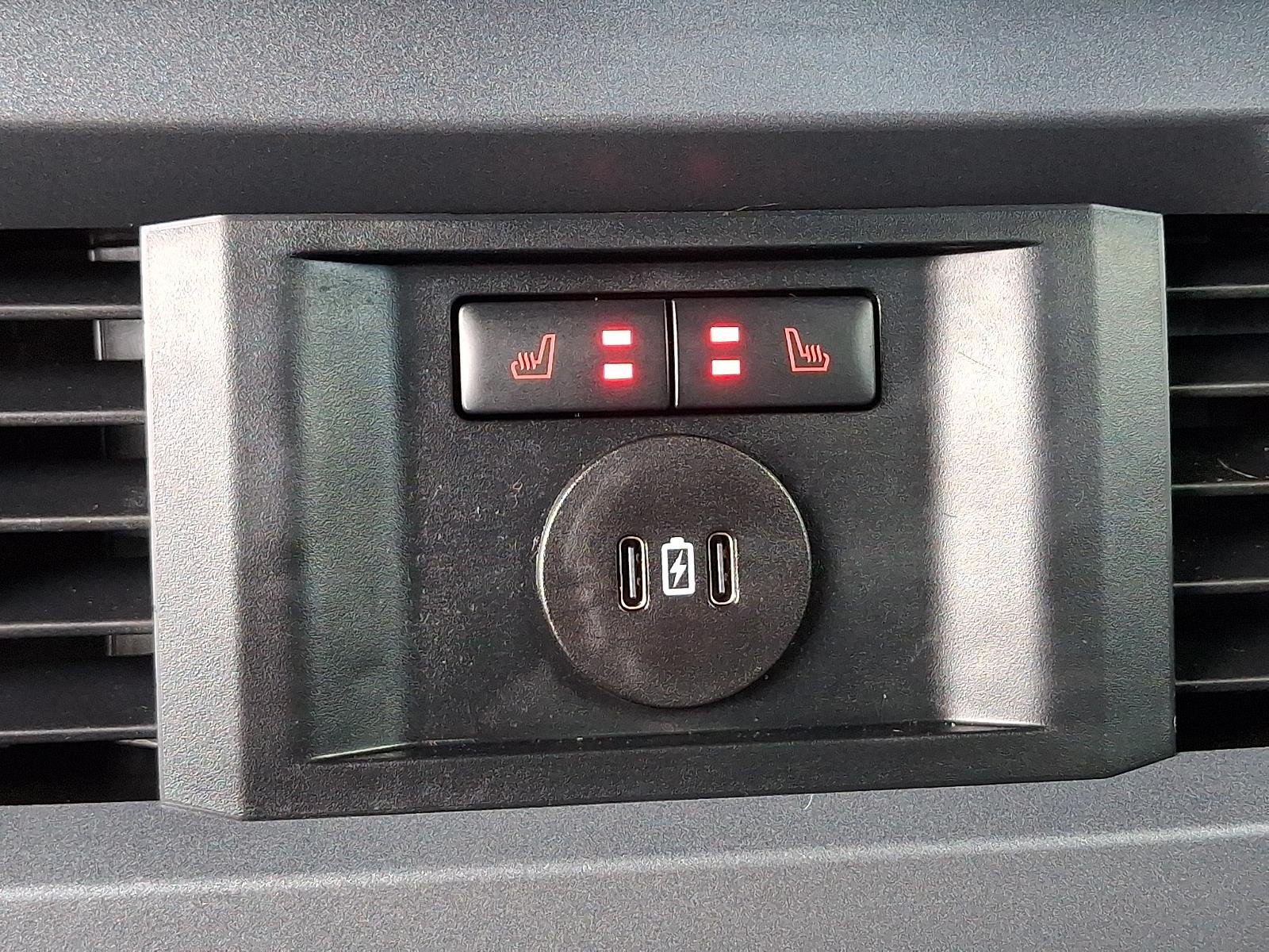 Used 2024 Carbonized Gray Metallic Ford LARIAT image 11