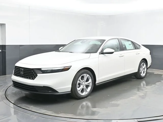New 2026 Platinum White Pearl Honda LX image 8