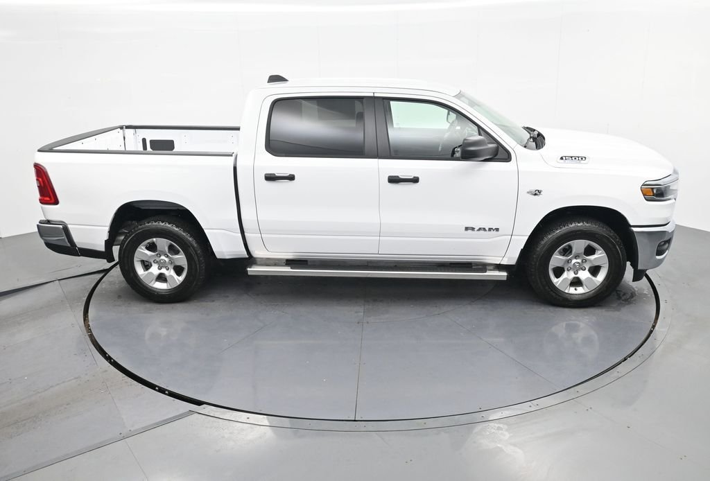 New 2026 Bright White Clear-Coat Exterior Paint RAM Big Horn/Lone Star image 25