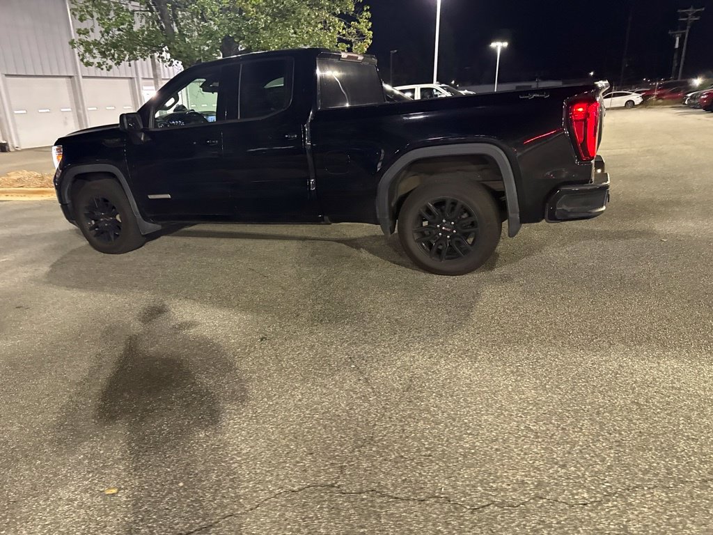 Used 2020 Black GMC Elevation image 16