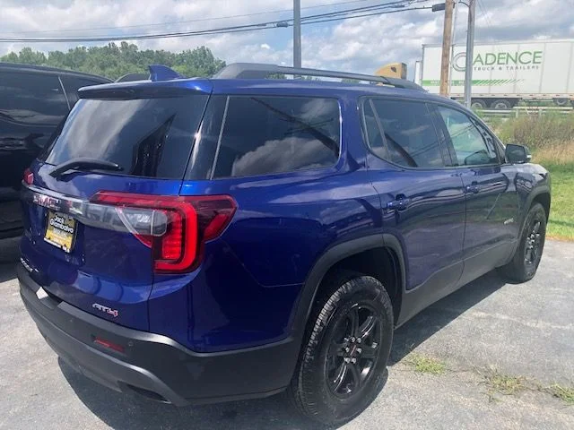 Used 2023 Blue GMC AT4 image 31