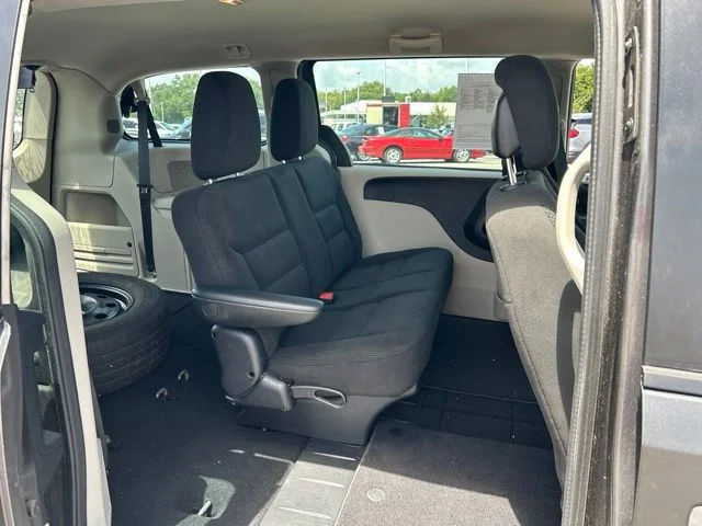 Used 2016 Gray Dodge AVP image 15