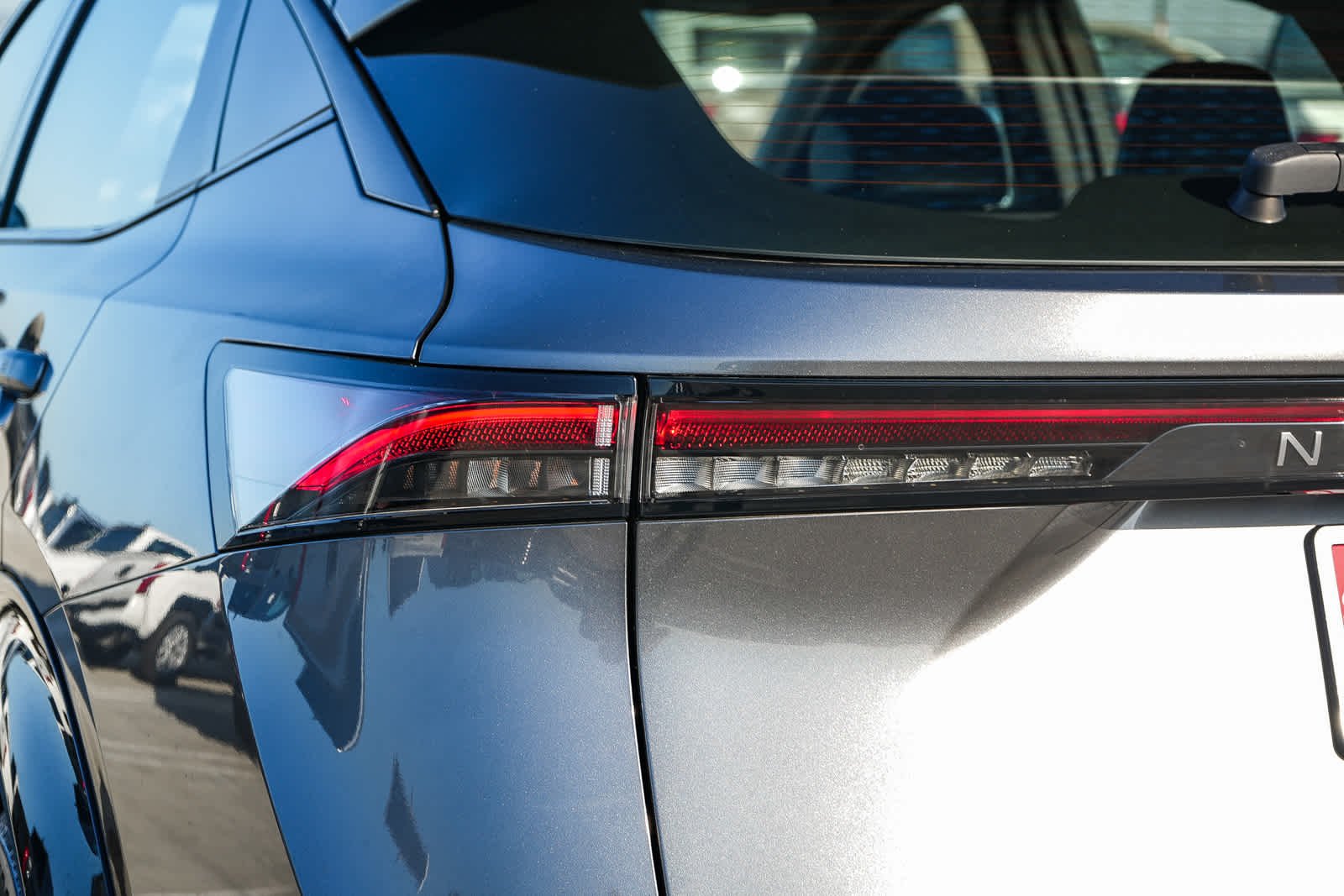 Used 2024 Gun Metallic Nissan ENGAGE image 9