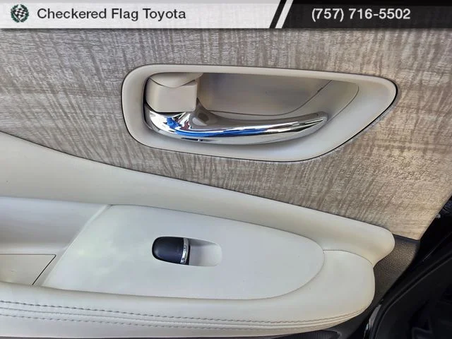 Used 2022 Magnetic Black Pearl Nissan SL image 42