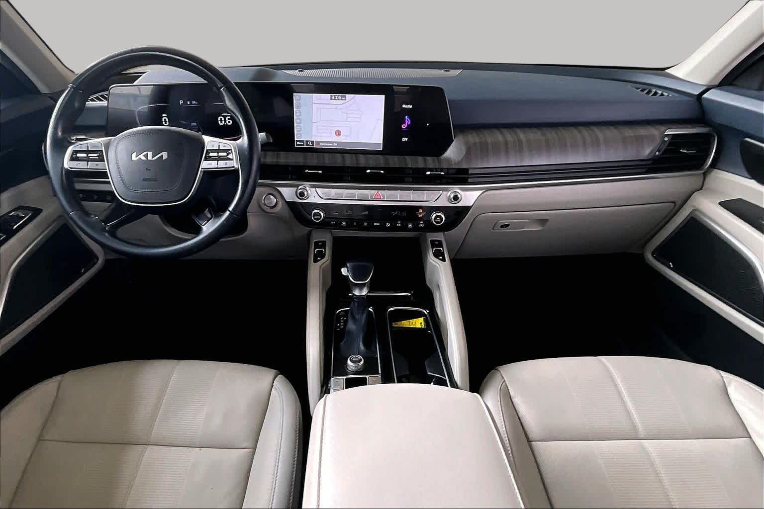 Used 2023 Midnight Lake Blue Kia EX image 16