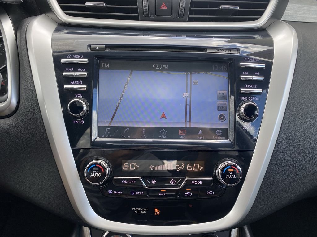 Used 2016 Cayenne Red Metallic Nissan Platinum image 22
