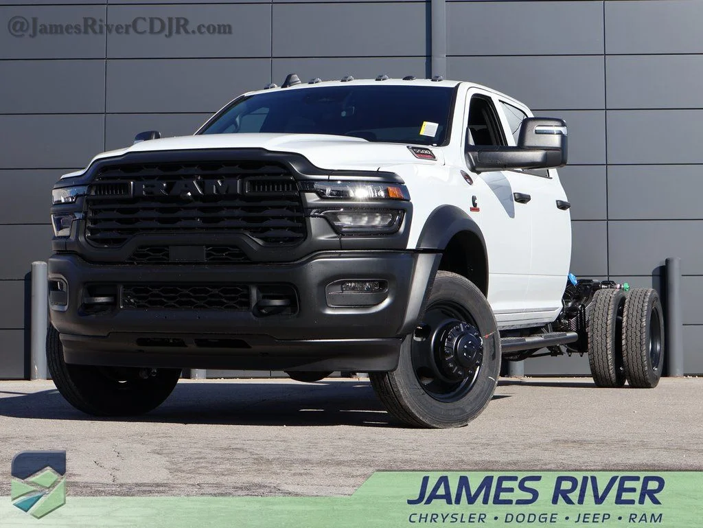 2026 RAM 5500 Big Horn 4X4 Crew Cab DRW 197" WB's photo