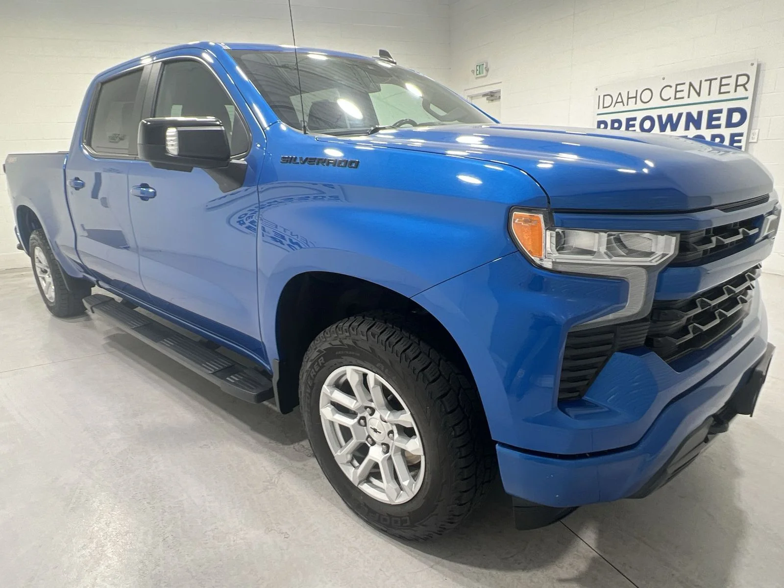 2023 Chevrolet Silverado 1500 RST - Photo 2