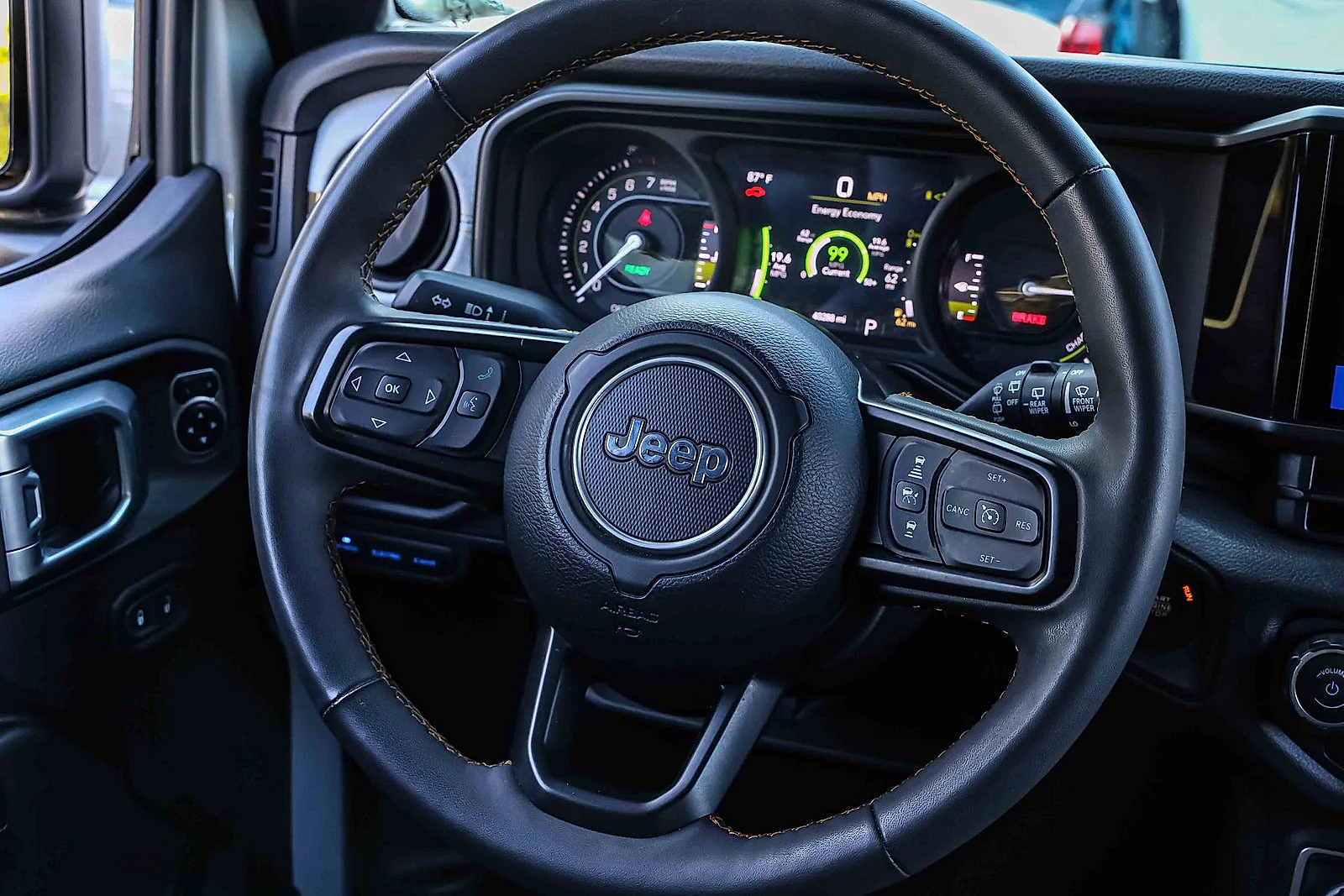 Used 2024 Silver Zynith Clearcoat Jeep Sport S image 15