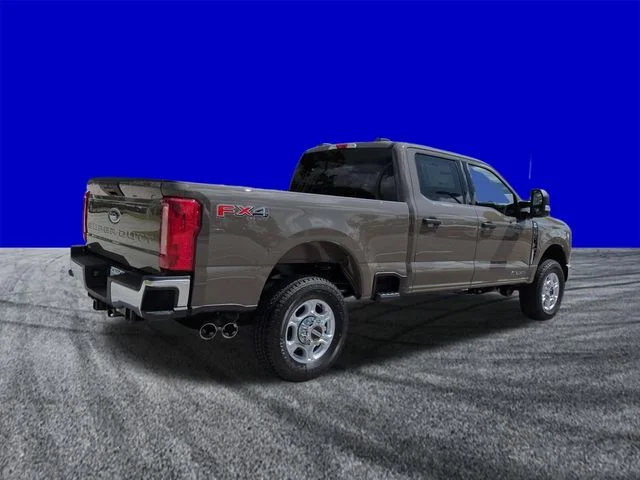 New 2026 Gray Ford XLT image 4