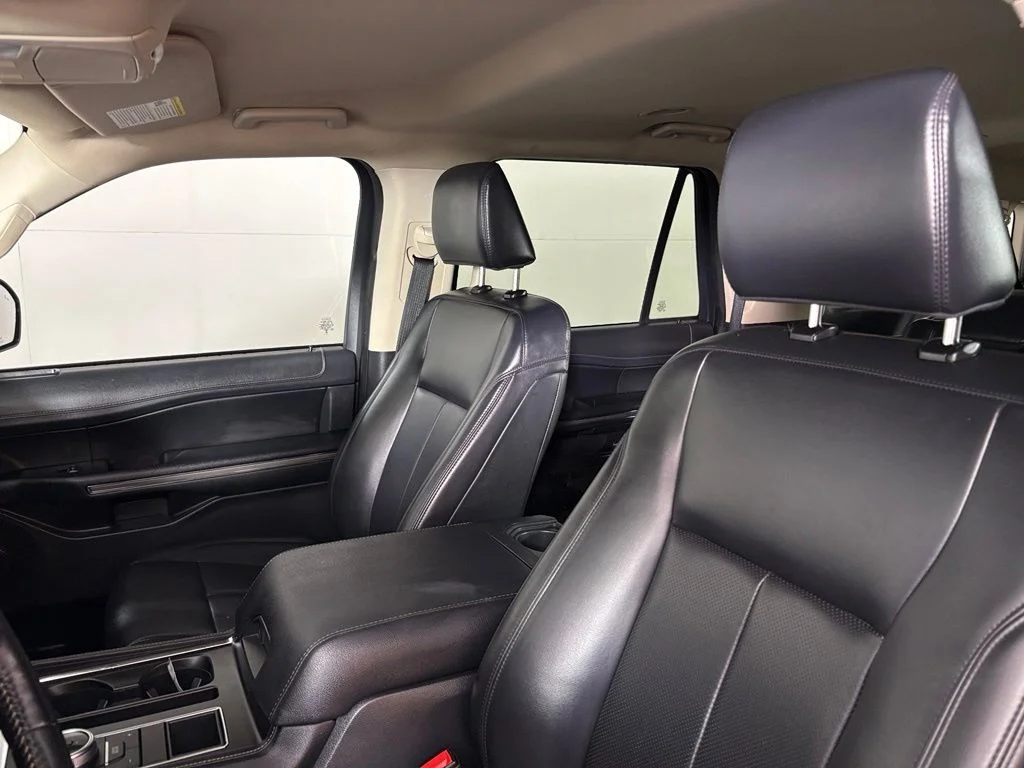 Used 2024 Silver Ford XLT image 21