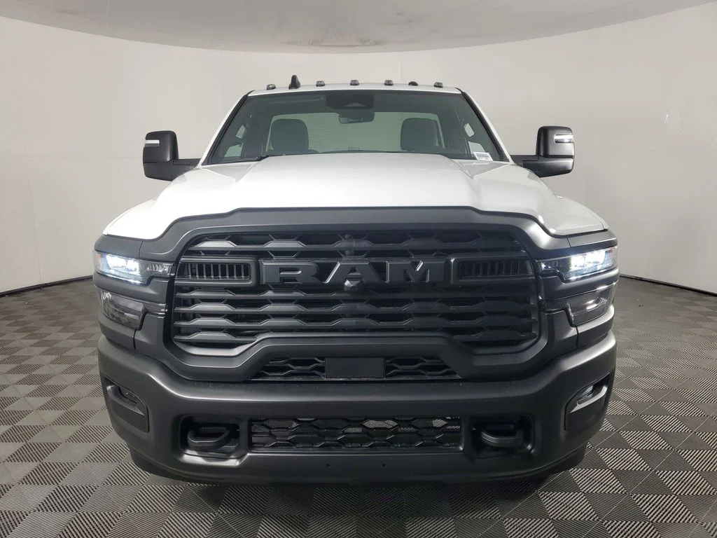 New 2026 Bright White Clear-Coat Exterior Paint RAM Tradesman image 9