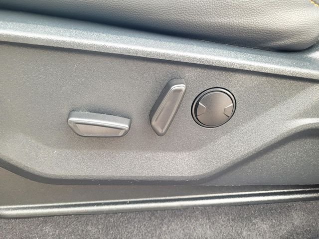 Used 2025  Ford Tremor image 11