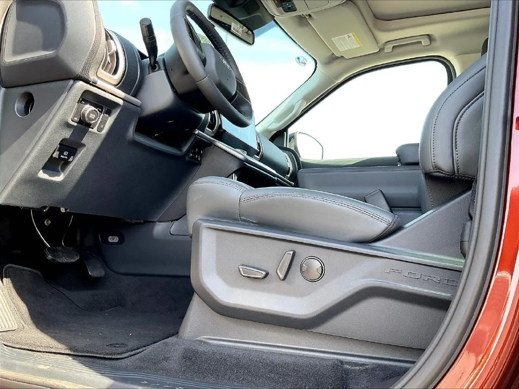 New 2027 Bronze Fire Metallic Tinted Clearcoat Ford Active image 44