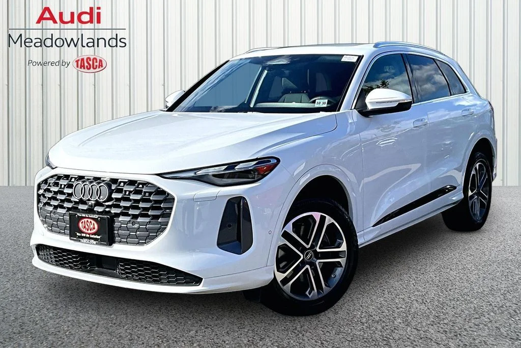 Used 2025 White Audi 2.0T Premium image 1