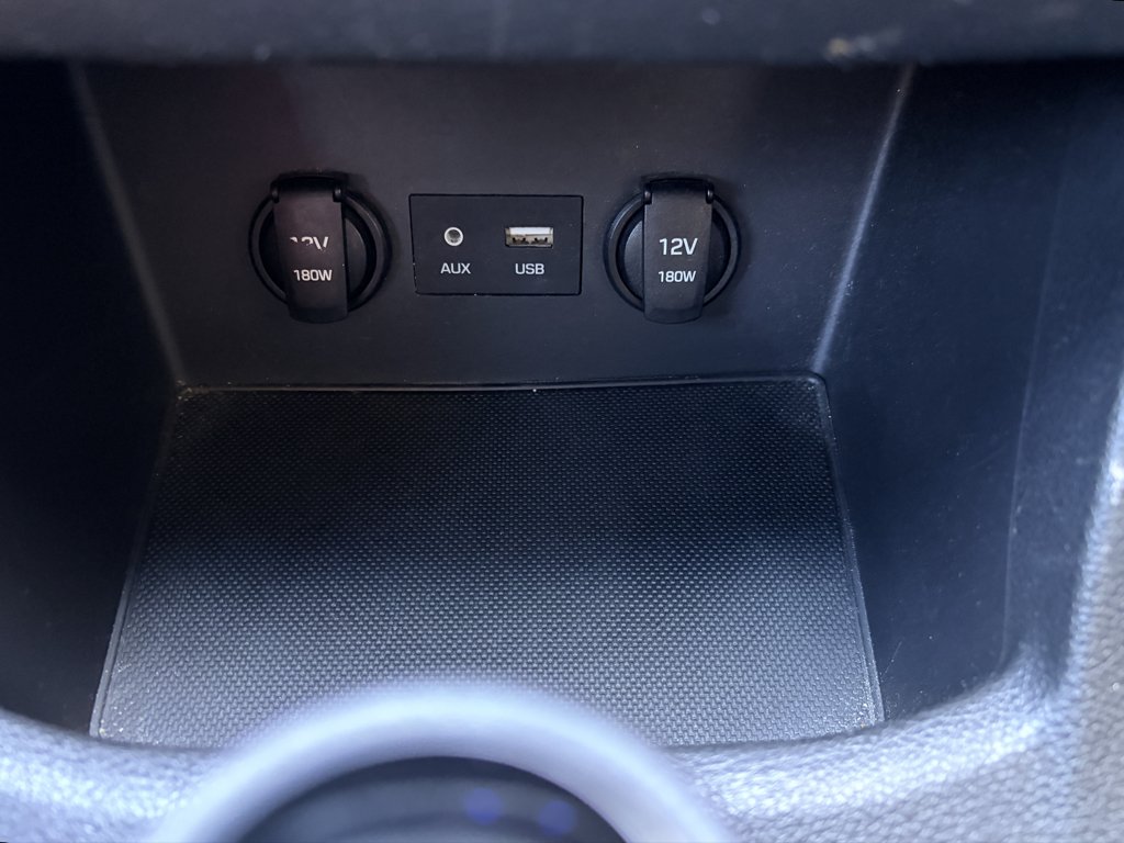 Used 2018 Summit Gray Hyundai Base image 18