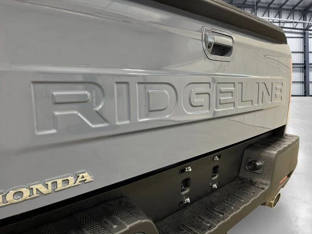 New 2026 Sonic Gray Pearl Honda RTL image 6