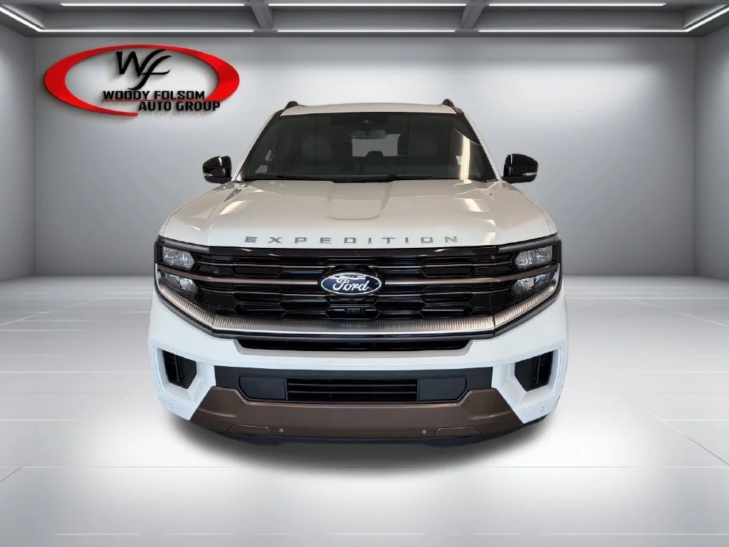 New 2027 Star White Metallic Tri-Coat Ford MAX King Ranch® image 2