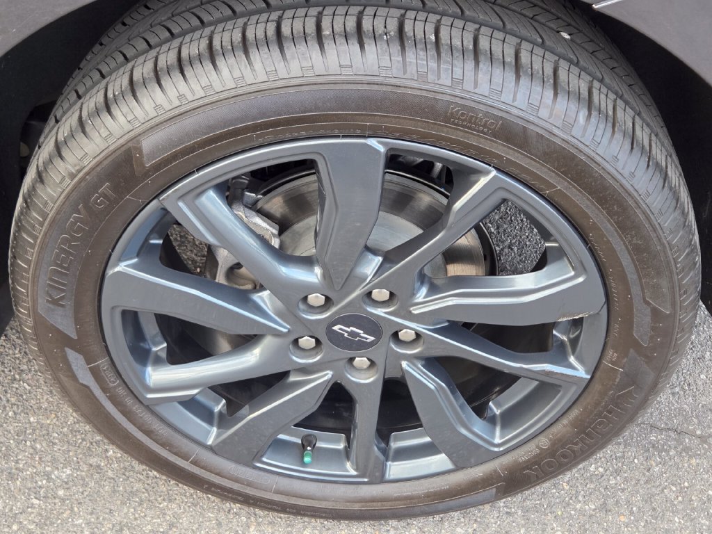 Used 2022 Gray Chevrolet RS image 11