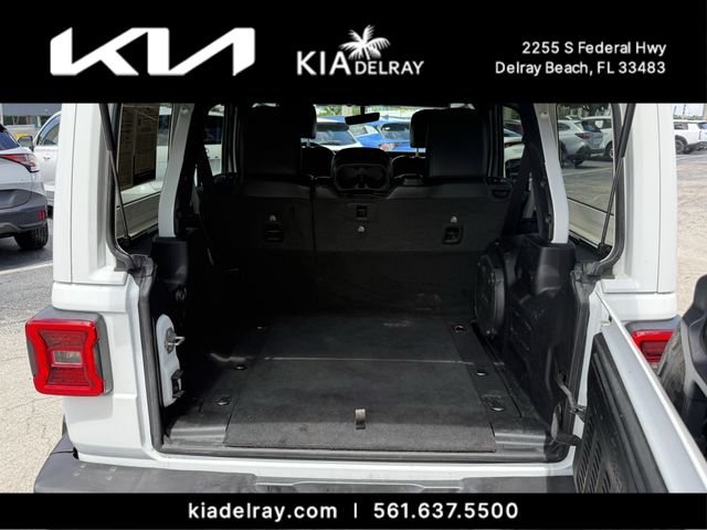 Used 2021 White Jeep Unlimited Sahara Altitude image 8