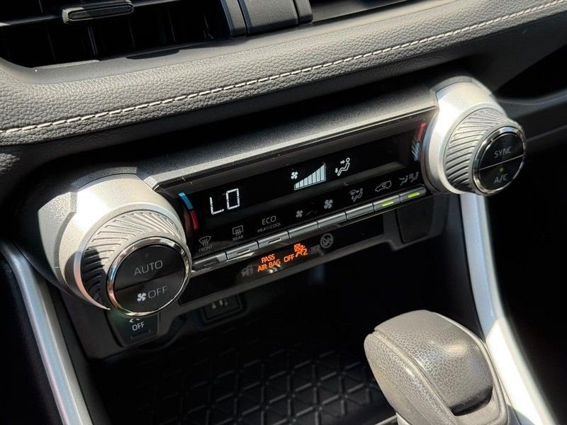 Used 2024 Pearl Toyota LE image 28