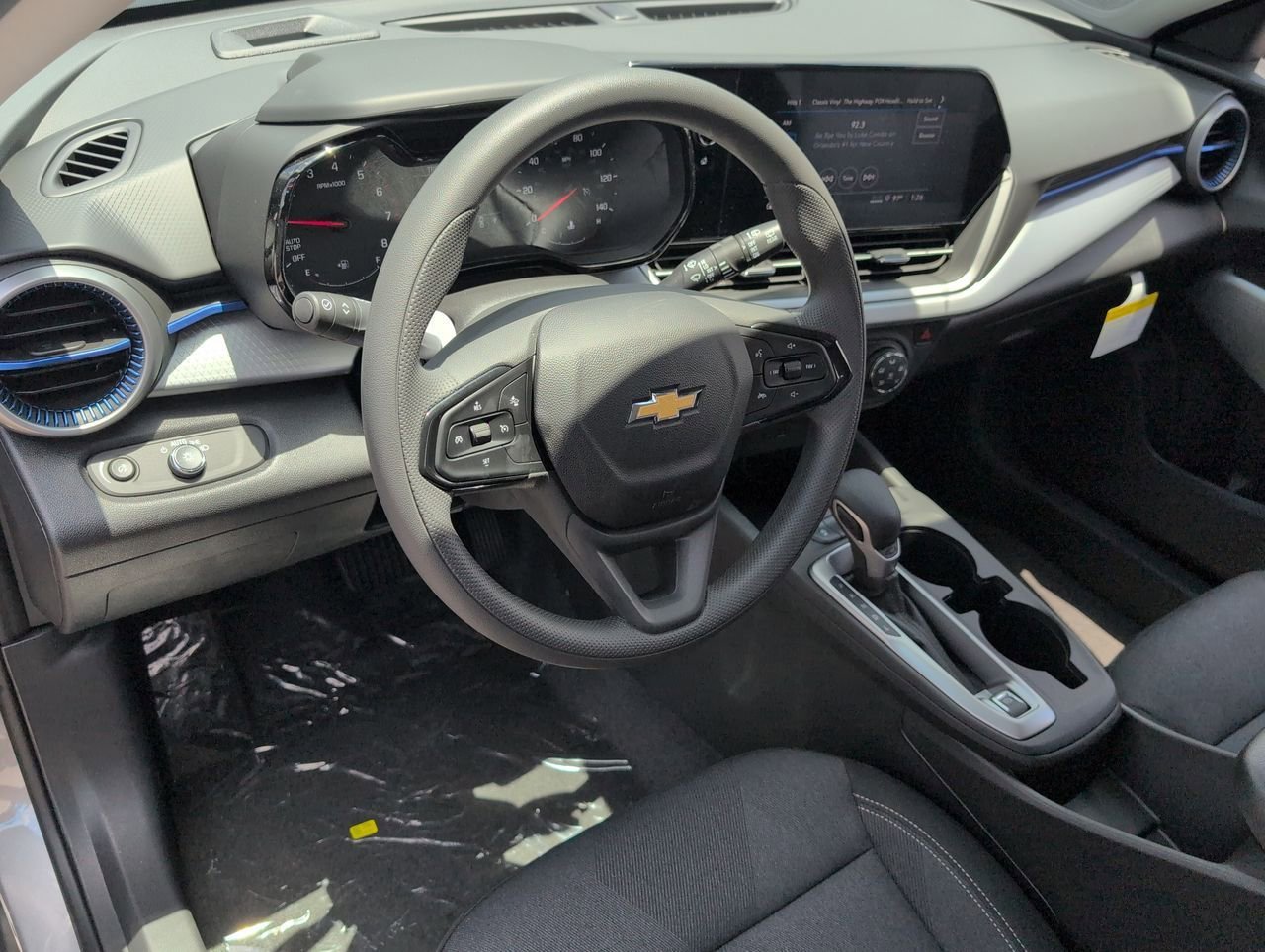 2026 Chevrolet Trax LS - Photo 10
