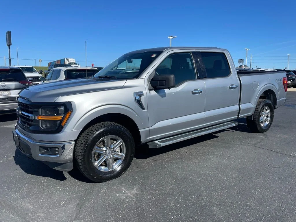Used 2024 Silver Ford XLT image 6