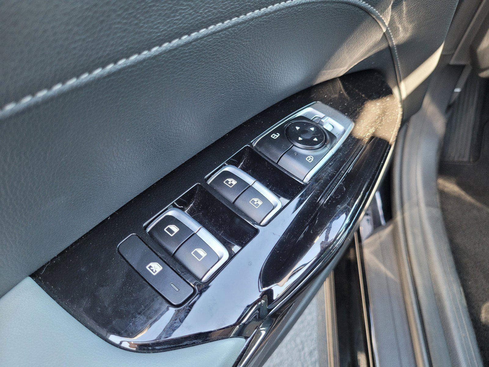 2021 Kia K5 EX - Photo 26