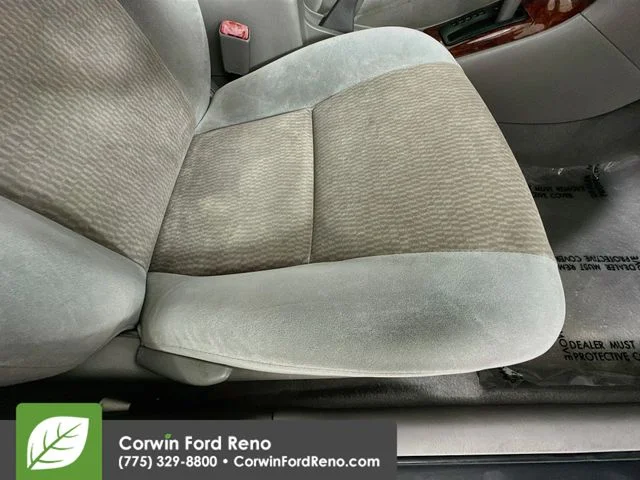 Used 2007 Silver Streak Mica Toyota LE image 27