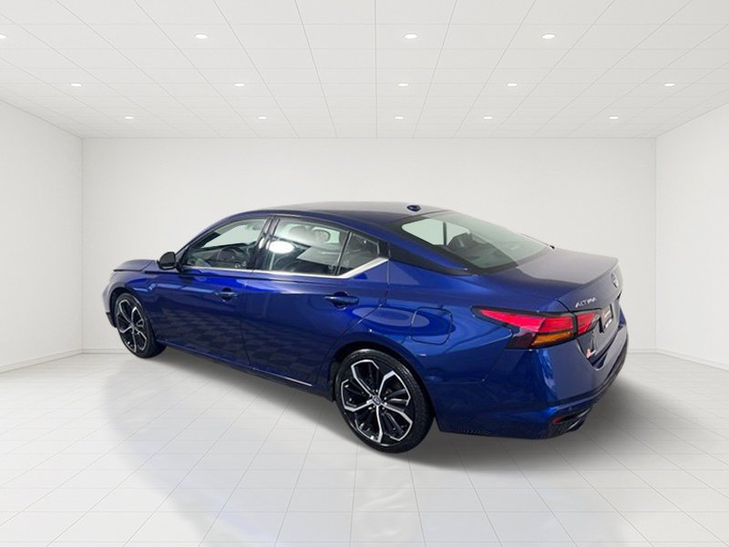 Used 2024 Blue Nissan 2.5 SR image 4