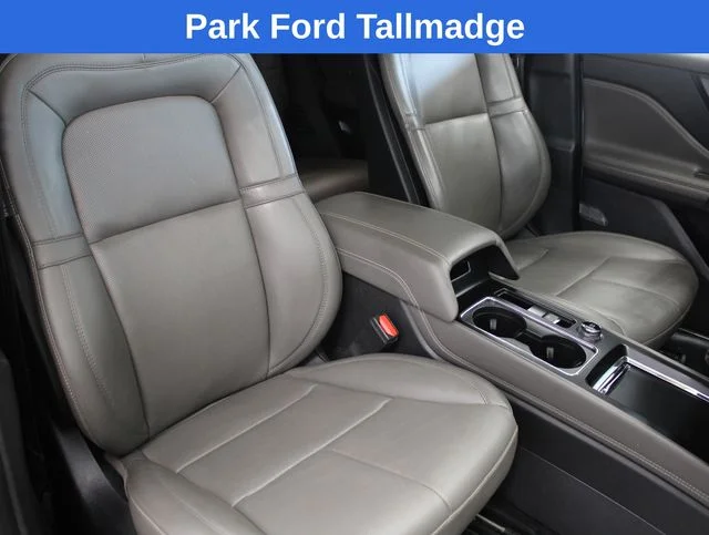 Used 2023 Radiance Metallic Lincoln Standard image 21