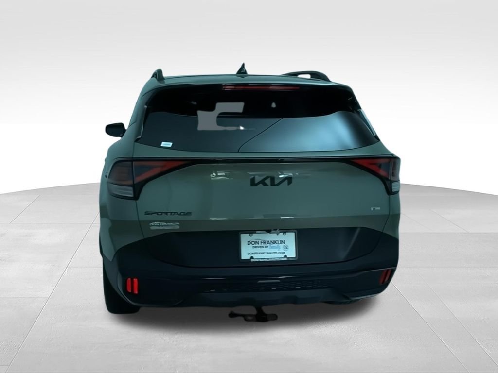 Used 2025 Green Kia X-Line image 8