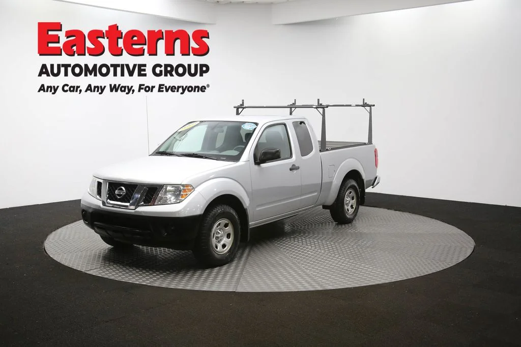 Used 2019 Silver Nissan S image 54