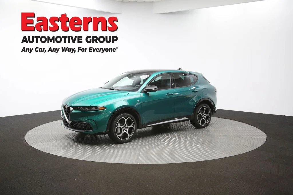Used 2024 Green Alfa Romeo Ti image 57