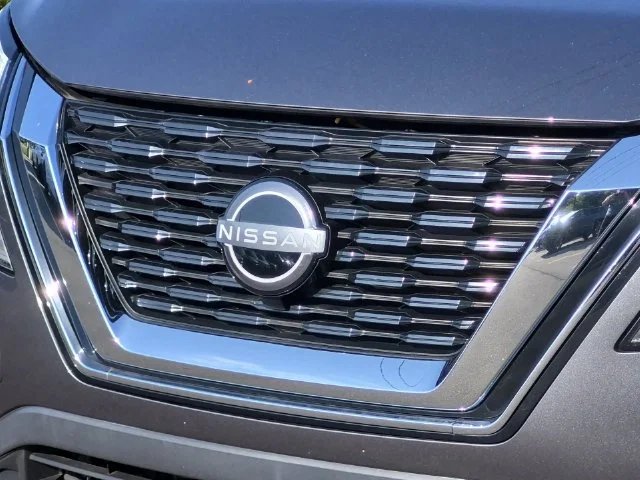 Used 2023 Gray Nissan SV image 24