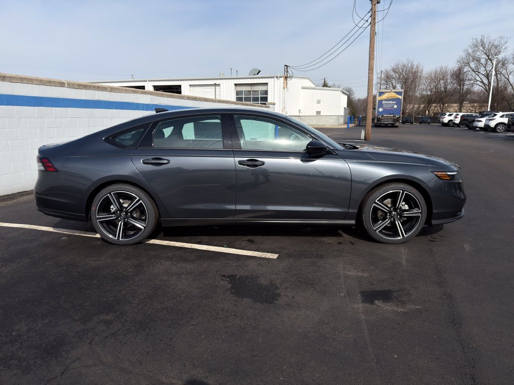 New 2026 Meteorite Gray Metallic Honda SE image 6