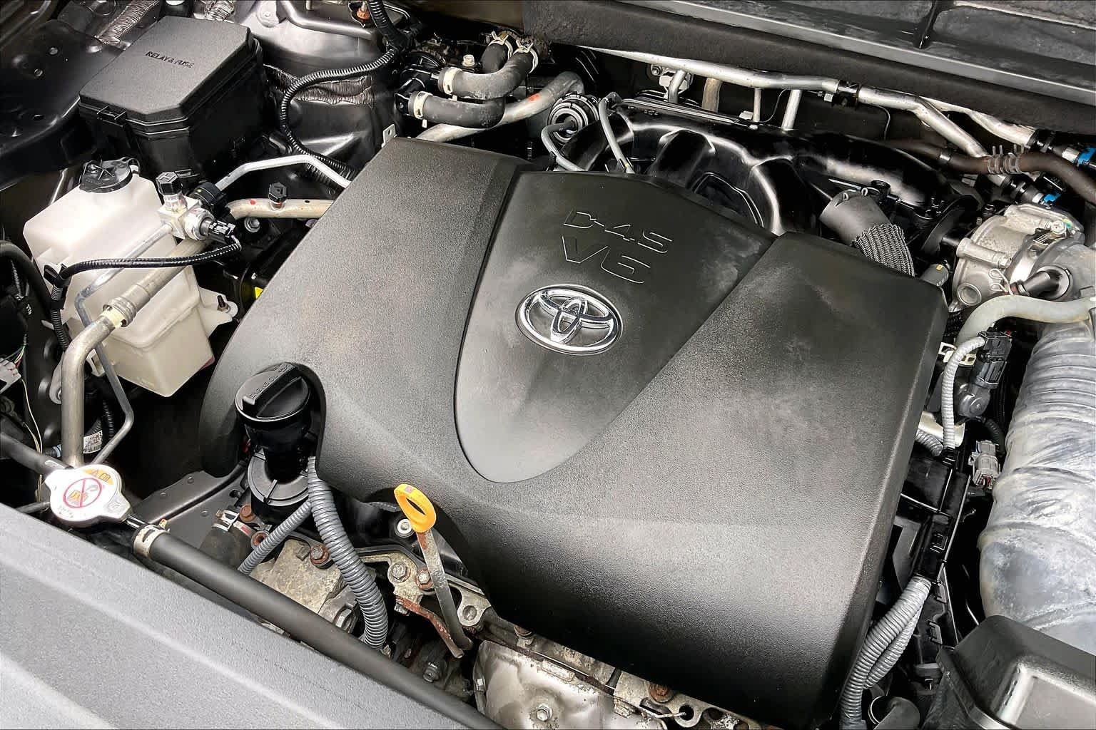 Used 2022 Magnetic Gray Metallic Toyota Limited image 31