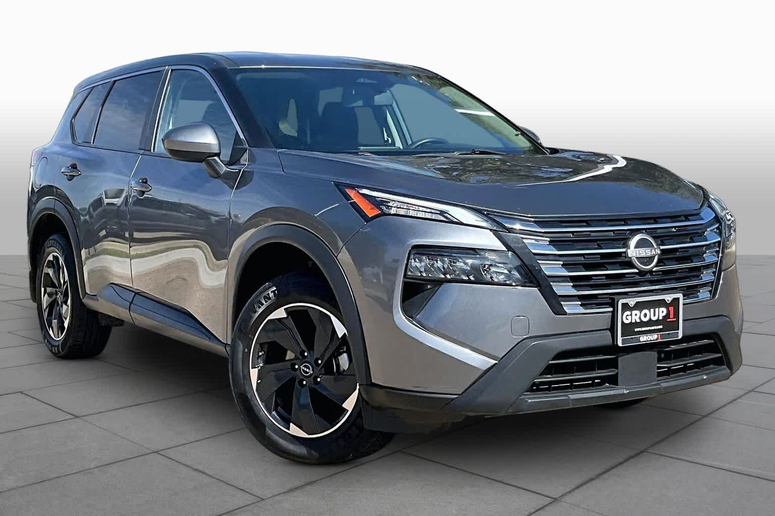 Used 2024 Gun Metallic Nissan SV image 2