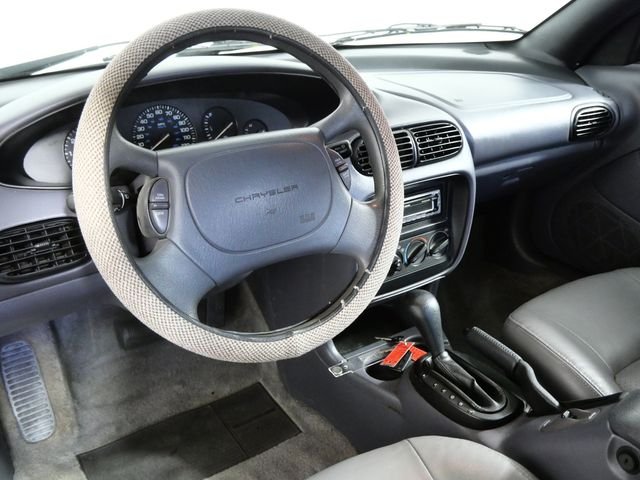 Used 1997  Chrysler JX image 17