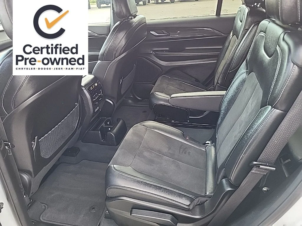 2023 Jeep Grand Cherokee L Altitude - Photo 13