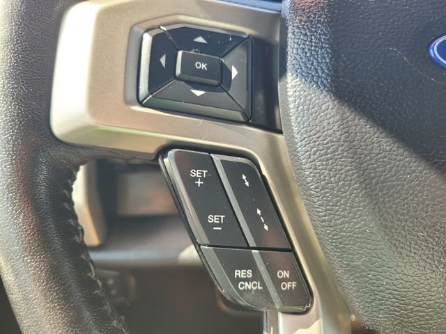 Used 2020 Silver Ford Lariat image 28