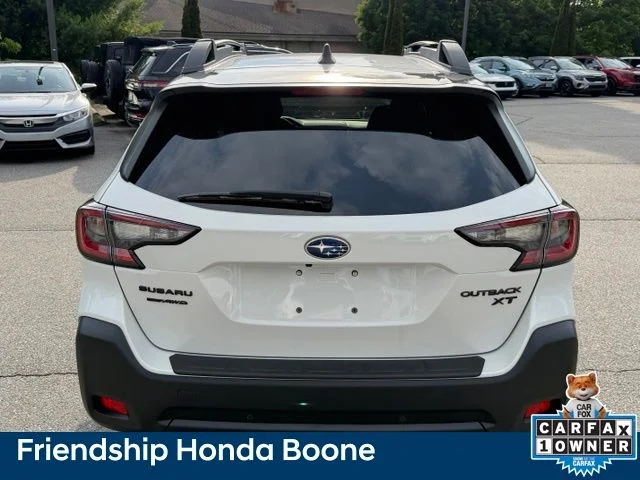 Used 2025 White Subaru Onyx Edition XT image 6