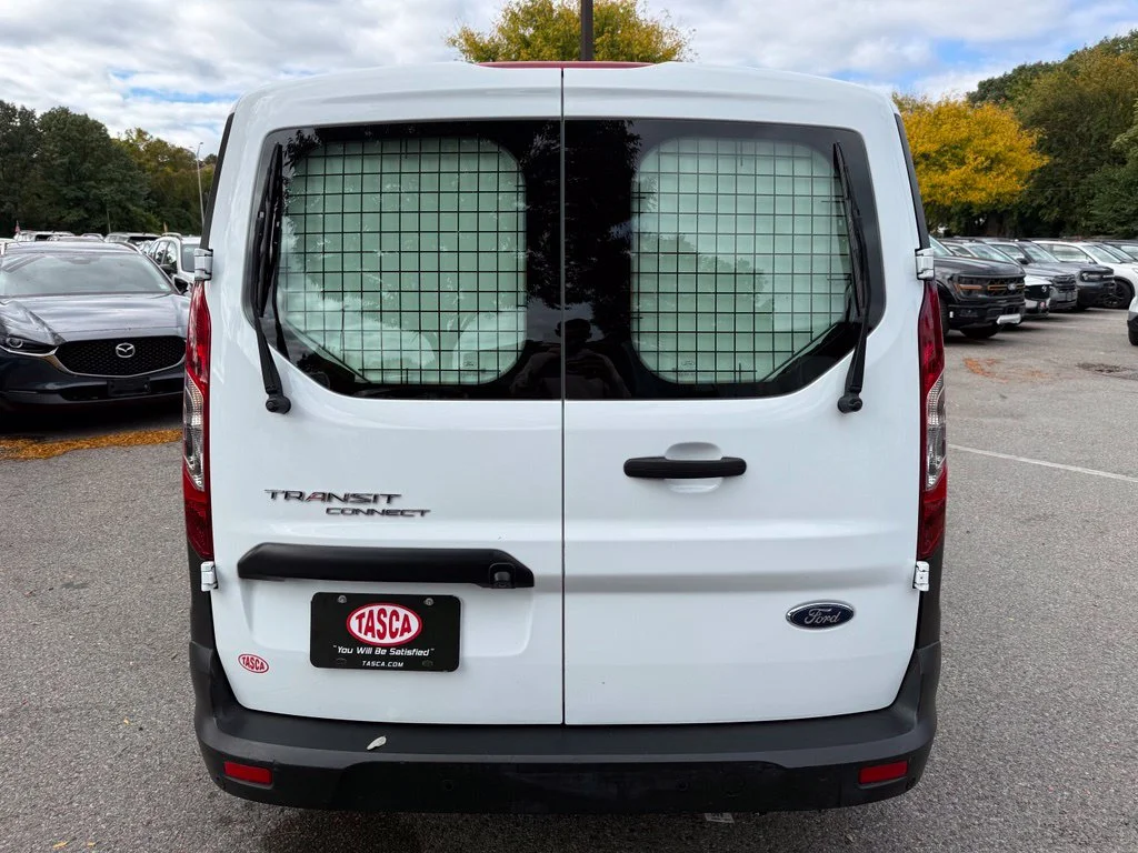 Used 2022 Frozen White Ford XL image 9